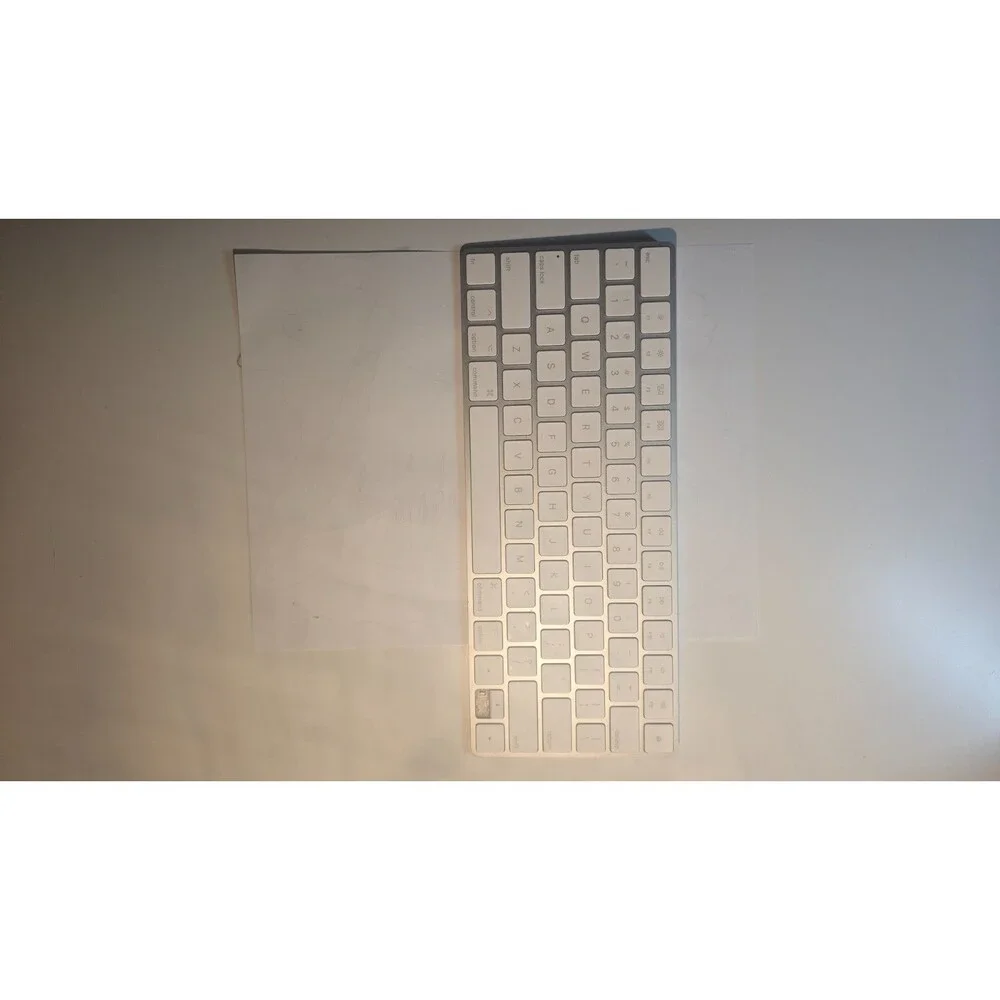 Apple Magic Keyboard 2‎ (A1644) – Silver – Tested & Working (Missing Key)